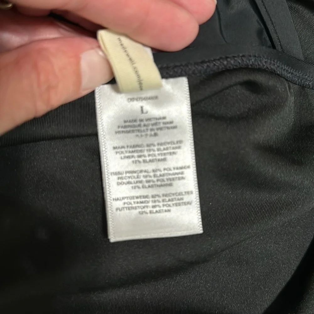 Madewell Cinched Cutout One-Piece Swimsuit in True Black - Picture 8 of 9